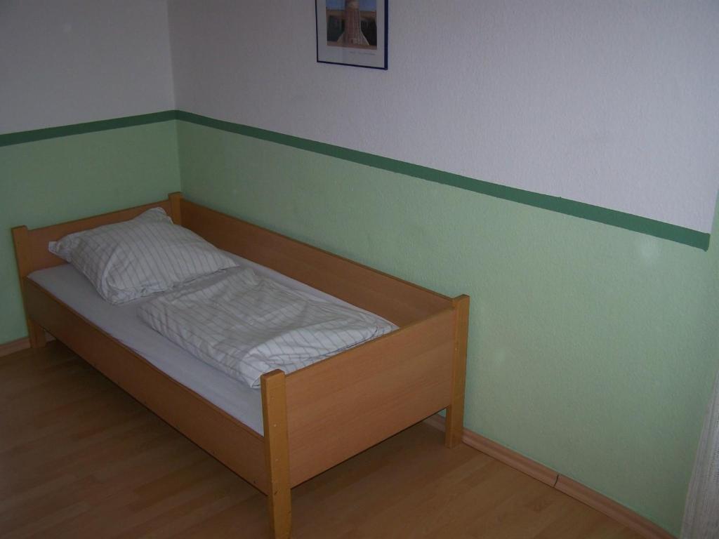 Хостел Internationales Jugendgastehaus Cvjm Вильгельмсхафен Экстерьер фото